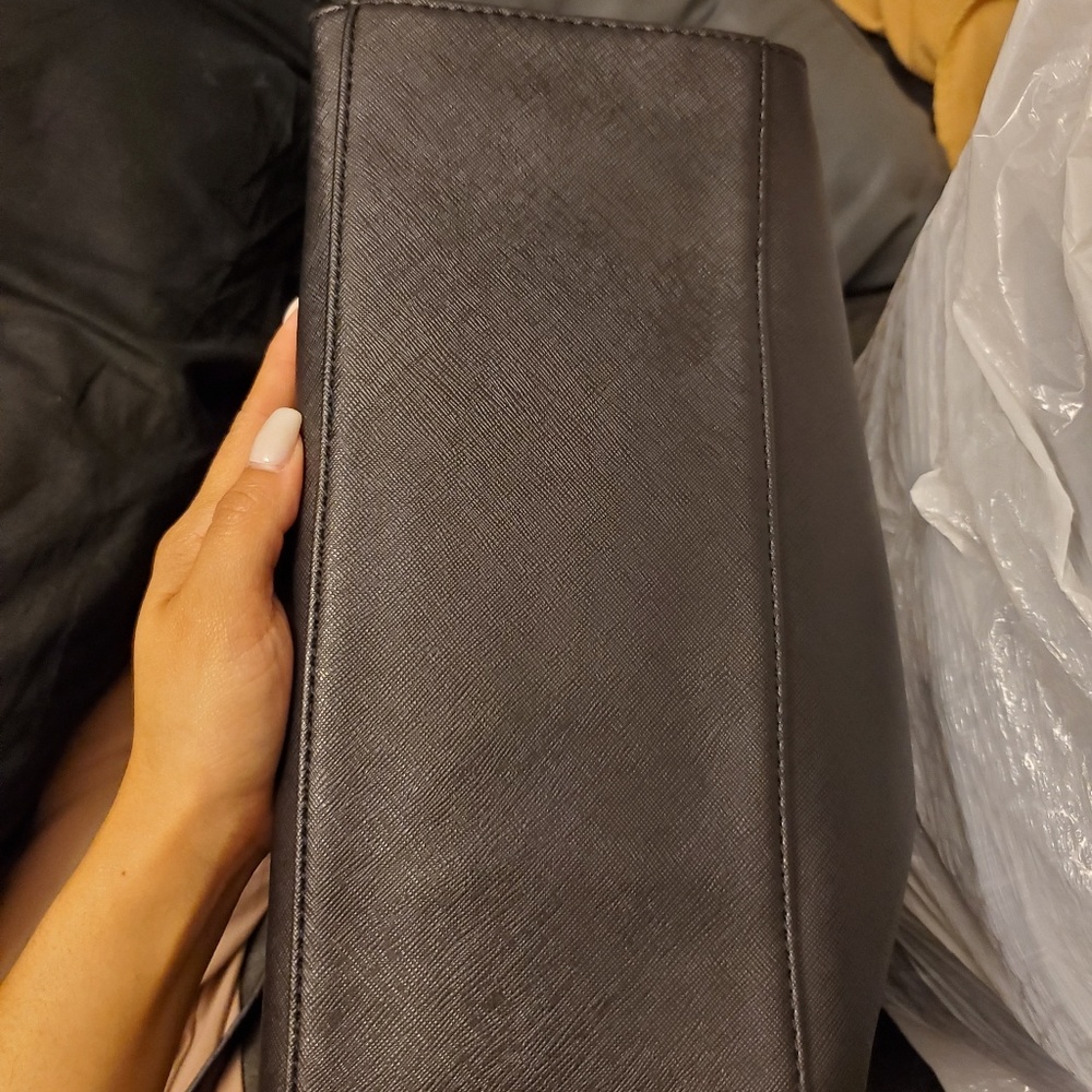 Purse - Picture 7 of 8